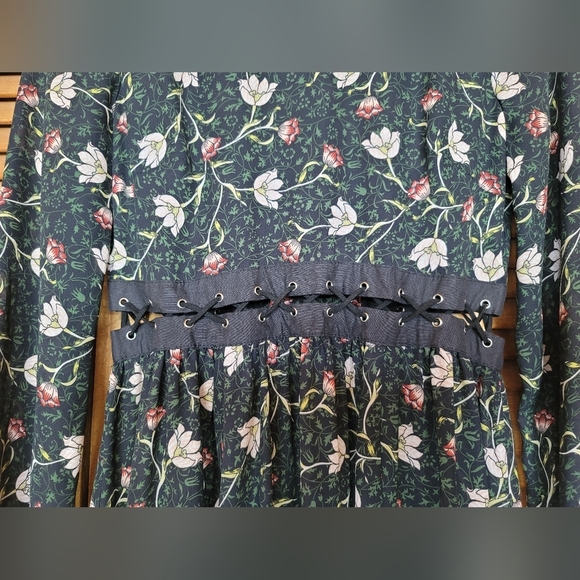 Topshop, Woodland Floral Lattice Waist Dress, Green/Black, Size 4 - Picture 5 of 11